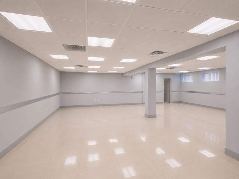 More Photos Of 8476 SW 40th St, Miami Storefront Retail Office For Lease