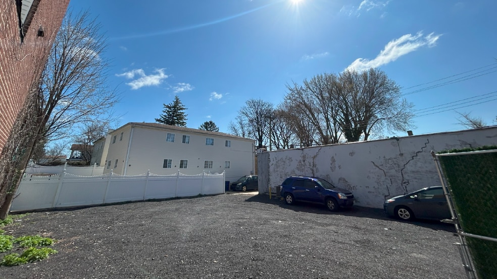 More Photos Of 260 City Island Ave, Bronx Industrial For Sale