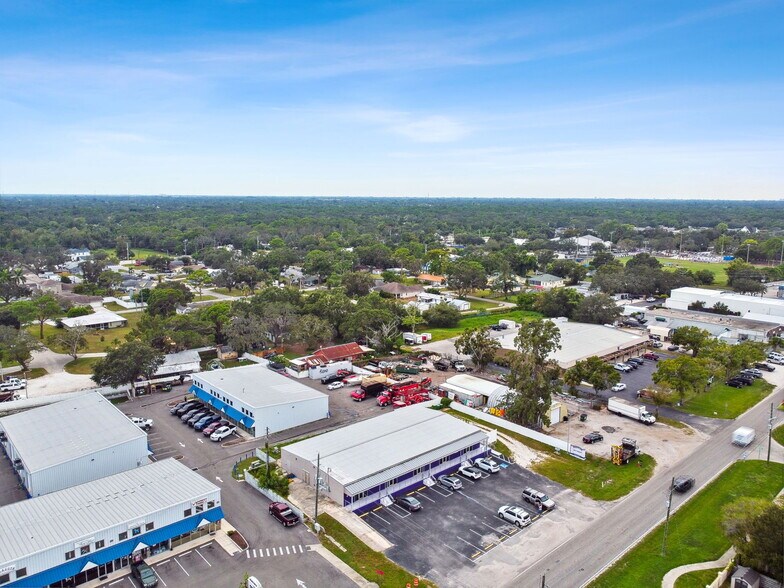 More Photos Of 5620 Palmer Blvd, Sarasota Light Manufacturing For Lease