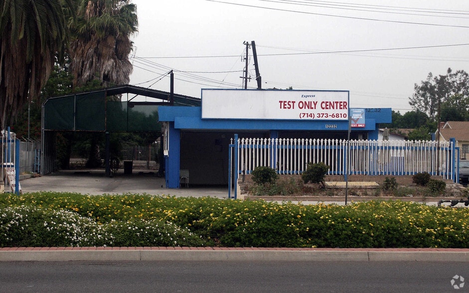 More Photos Of 12232 Beach Blvd, Stanton Auto Repair For Sale