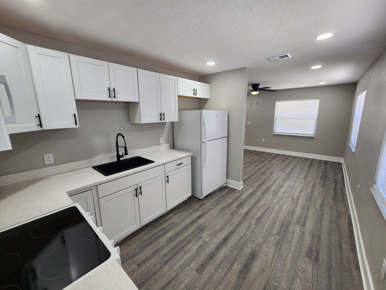 More Photos Of , Bradenton Multifamily For Sale
