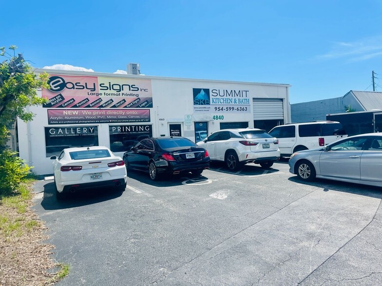 More Photos Of 4840-4860 N Dixie Hwy, Oakland Park Warehouse For Sale