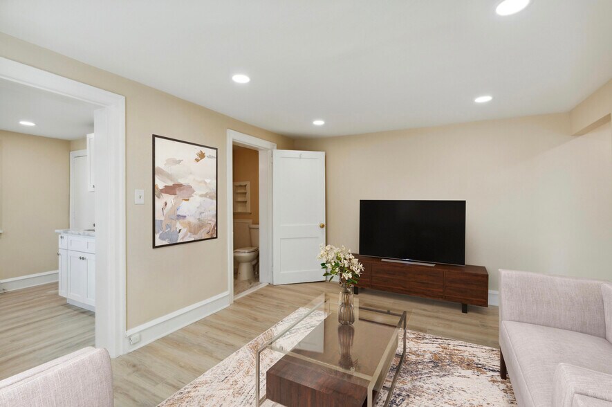 More Photos Of 264 Walnut St, Phoenixville Apartments For Sale