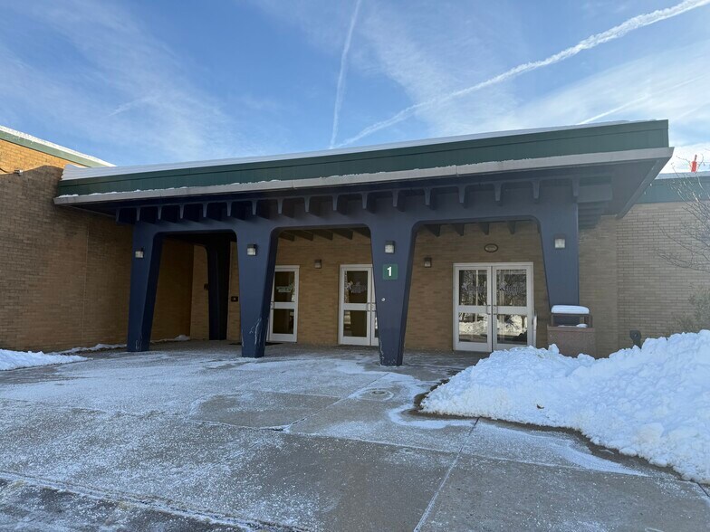 More Photos Of 2960 W Enon Rd, Xenia Flex For Lease