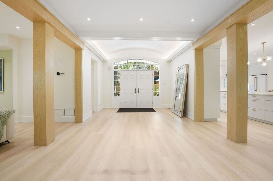 More Photos Of 139 Mulcaster St, Barrie Lodge Meeting Hall For Sale