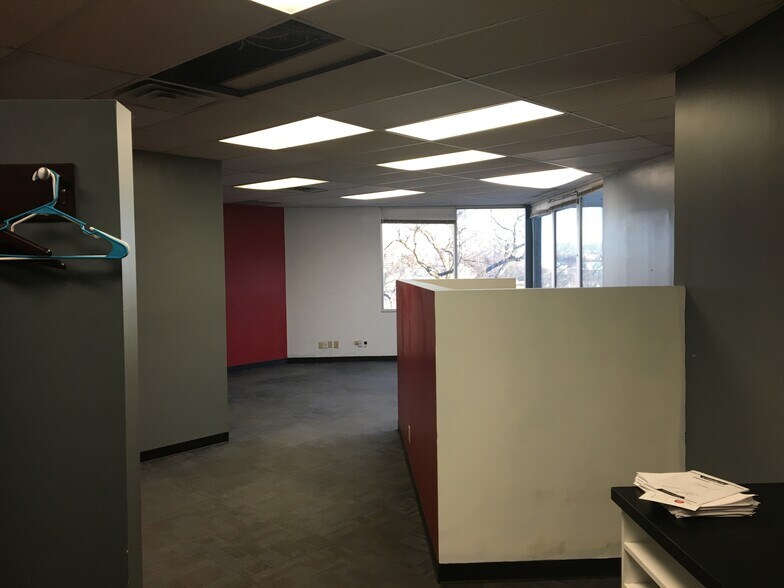 More Photos Of 3212 West End Ave, Nashville Office For Lease
