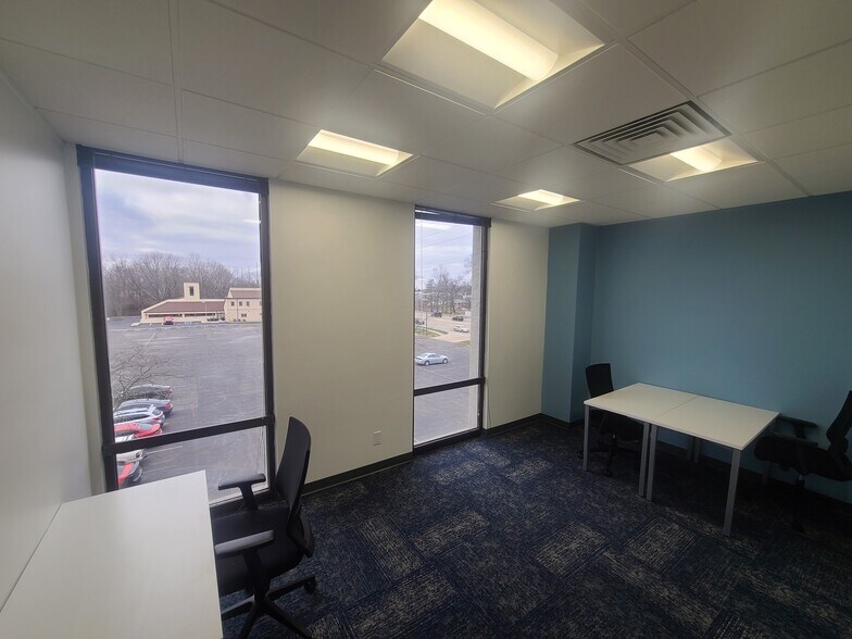 More Photos Of 3901 W 86th St, Indianapolis Office For Lease
