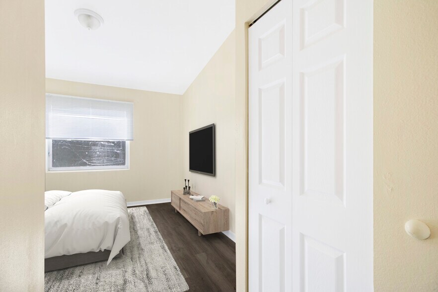 More Photos Of 820 15th St N, Saint Petersburg Assisted Living For Sale