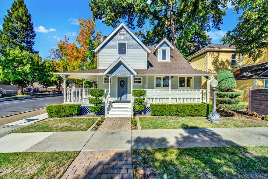 354 Cernon St  