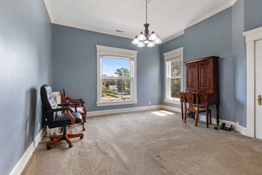 More Photos Of 1542 Frederica St, Owensboro Office Residential For Sale