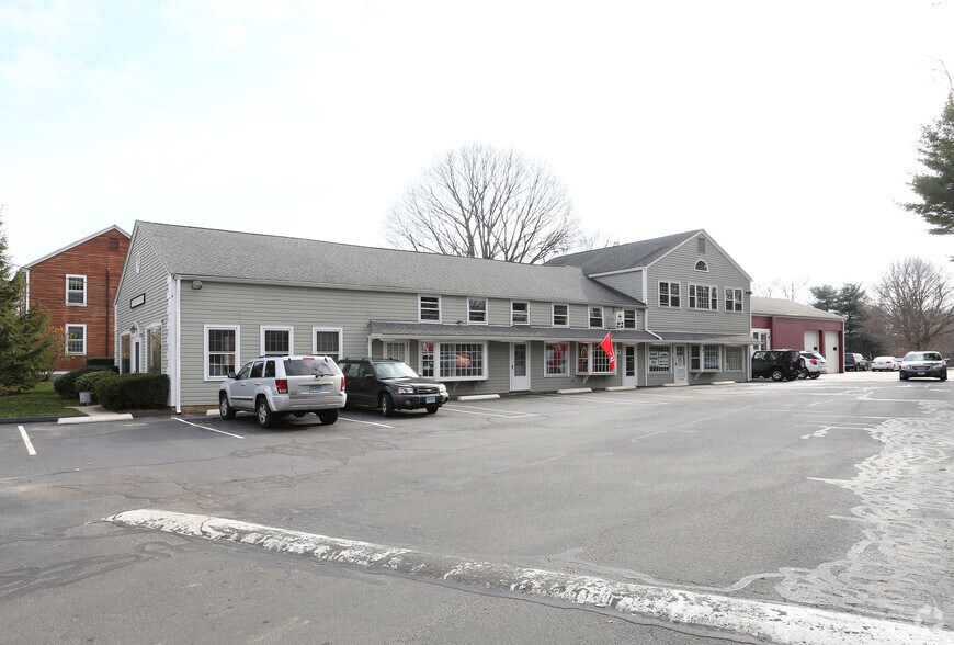 More Photos Of 24 Main St, Centerbrook Loft Creative Space For Lease
