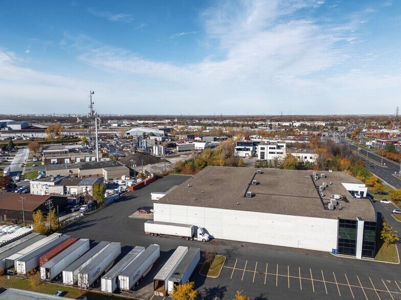 More Photos Of 2625-2655 Boul Jacques-Cartier E, Longueuil Flex For Lease
