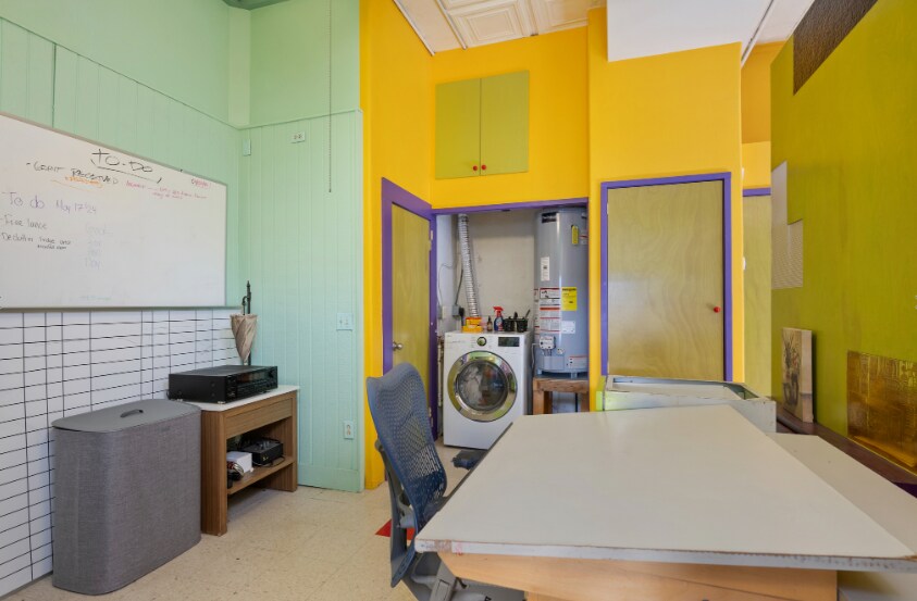 More Photos Of 1651 W Woodlawn Dr, San Antonio Storefront Retail Residential For Sale