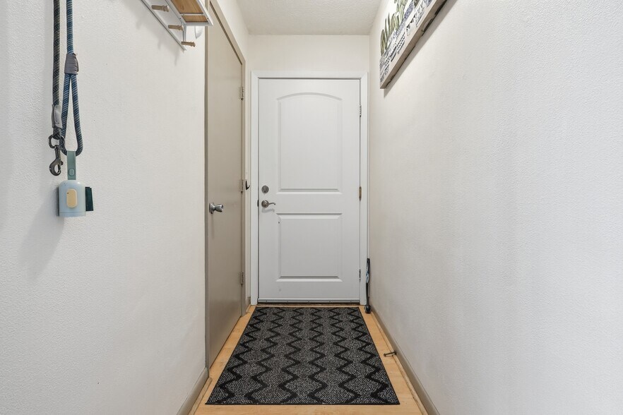 More Photos Of 149 Morton St E, Saint Paul Apartments For Sale
