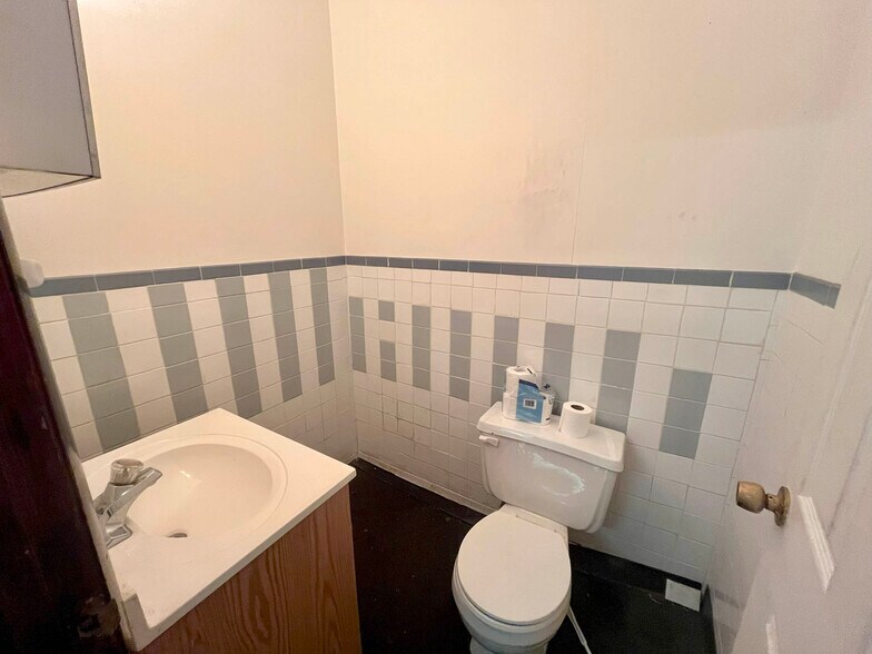 More Photos Of 344 E 25th St, Baltimore Industrial For Sale