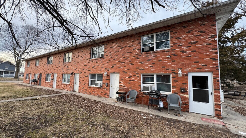 More Photos Of 846 N Main St, Jacksonville Apartments For Sale