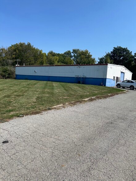 More Photos Of 1901 S 291 Hwy, Independence Auto Repair For Sale