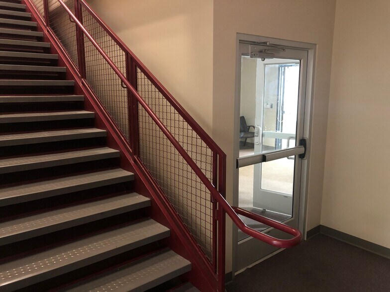 More Photos Of 202 N Duke St, Lancaster Office For Sale