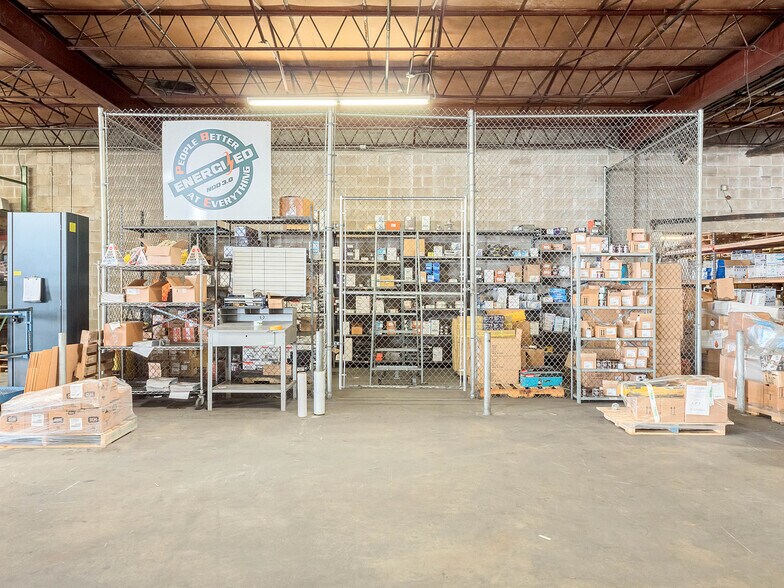 More Photos Of 777 W Central Blvd, Orlando Warehouse For Sale