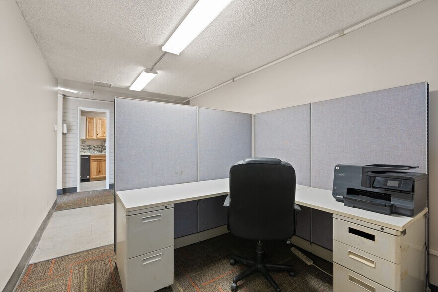 More Photos Of 130 E Alvarado St, Fallbrook Office For Sale