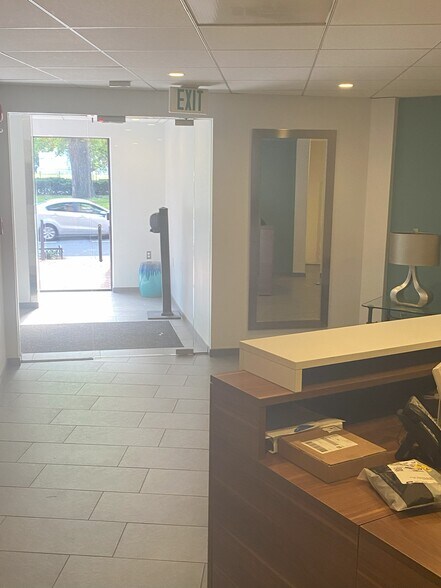 More Photos Of 3 Washington Cir NW, Washington Medical For Sale