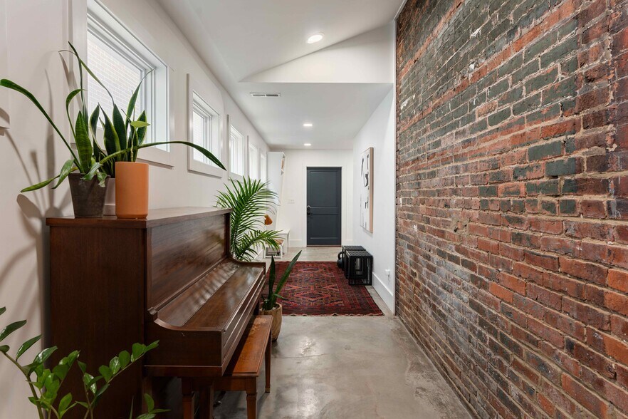 More Photos Of 1231 6th Ave N, Nashville Loft Creative Space For Lease