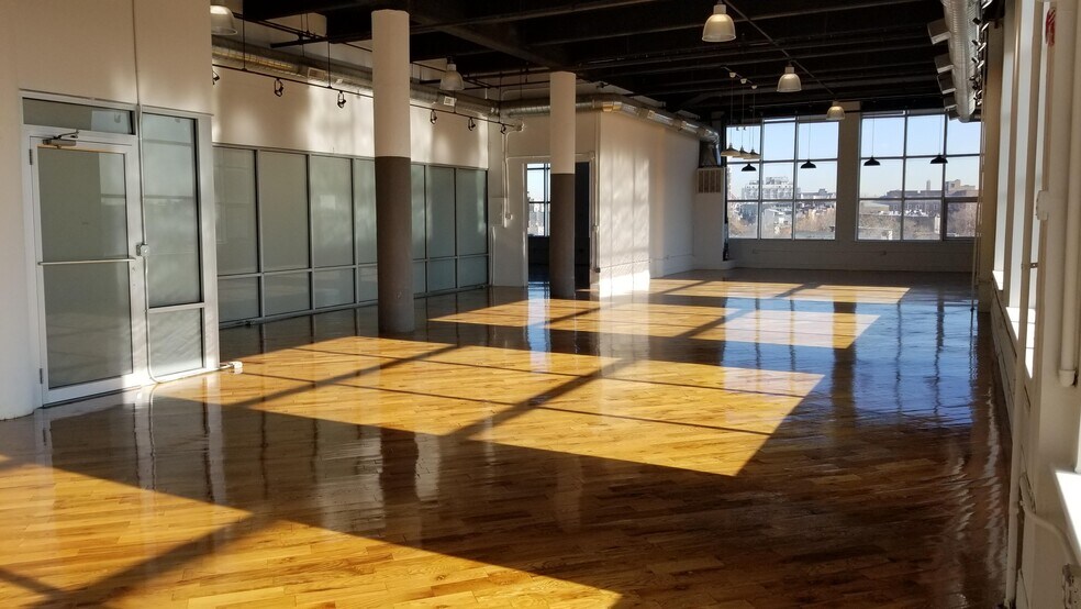 More Photos Of 42 West St, Brooklyn Flex For Lease