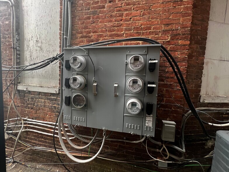 More Photos Of 2516-2520 N Charles St, Baltimore Apartments For Sale