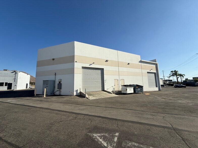 More Photos Of 2197 La Crosse Ave, Colton Warehouse For Lease