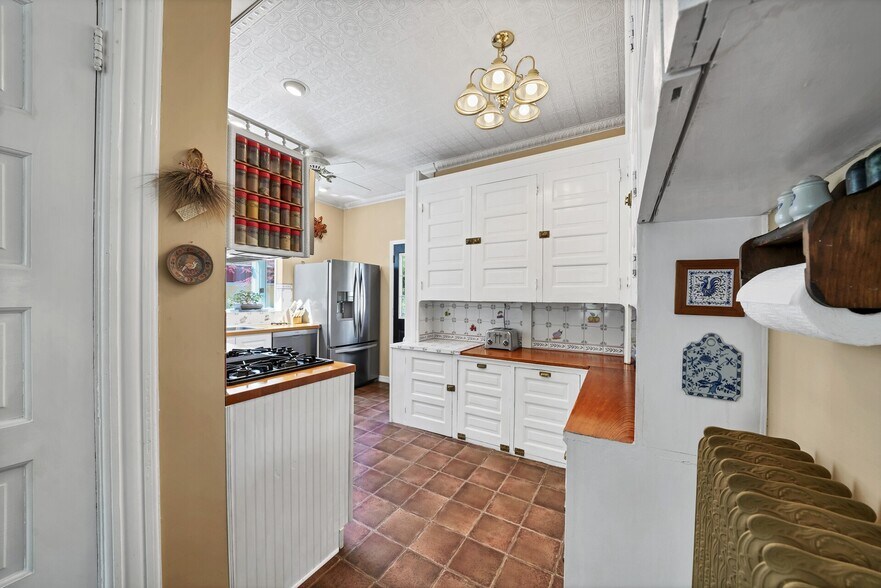 More Photos Of 45 Main St, Califon Office Residential For Sale