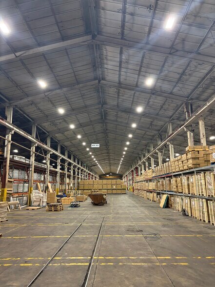 More Photos Of 300 E Joe Orr Rd, Chicago Heights Manufacturing For Sale