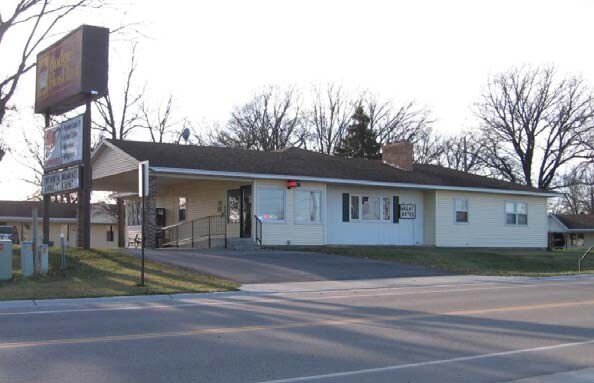 Primary Photo Of 895 E Highway 10, Detroit Lakes Hotel For Sale