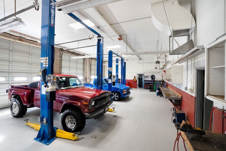 More Photos Of 870 W Apache Trl, Apache Junction General Retail For Sale