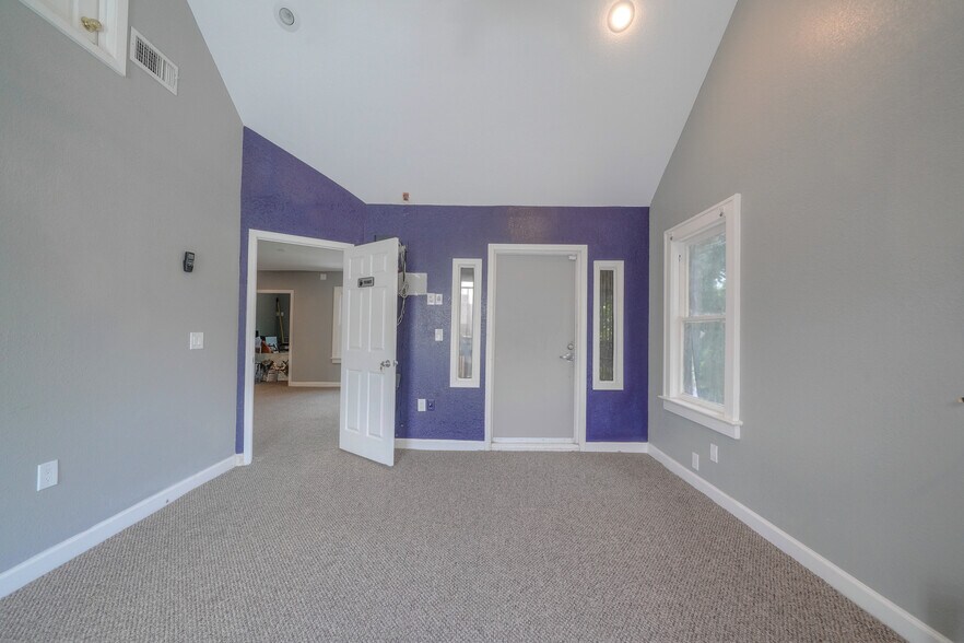 More Photos Of 2424 Southmore Blvd, Houston Medical For Lease