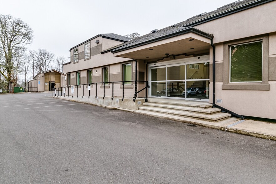 More Photos Of 1901 Garden Ave, Eugene Coworking Space