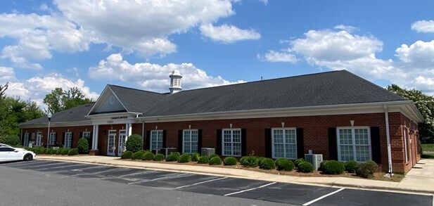 More Photos Of 11010 S Tryon St, Charlotte Medical For Sale