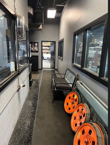 More Photos Of 1401 McCalla Ave, Knoxville Distribution For Lease
