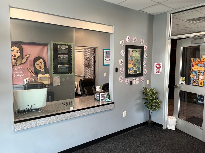 More Photos Of 20261 Atlas St, Omaha Daycare Center For Lease