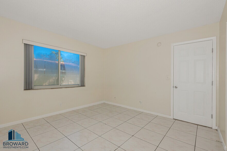 More Photos Of 10201 NW 35th St, Coral Springs Multifamily For Sale