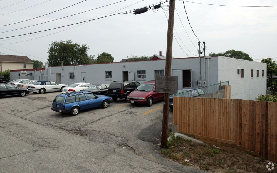 More Photos Of 10 Alcazar Ave, Johnston Manufacturing For Sale