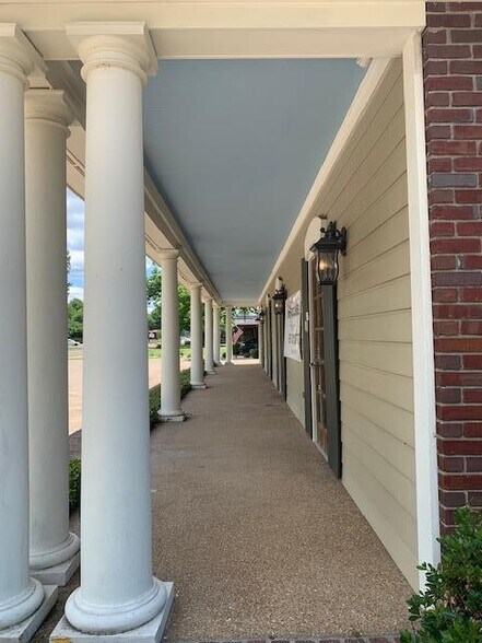 More Photos Of 1565 S Main St, Greenville Medical For Sale