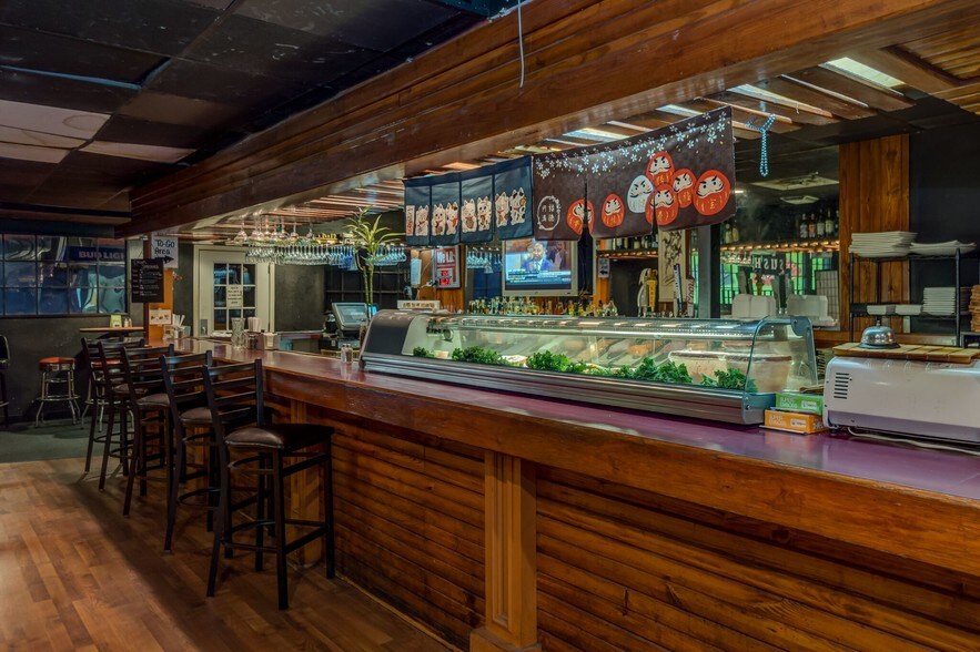 More Photos Of 401 N Spur 63, Longview Restaurant For Lease