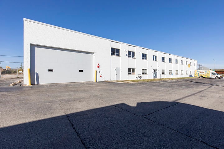 More Photos Of 770 Larsen Ln, Bensenville Unknown For Lease