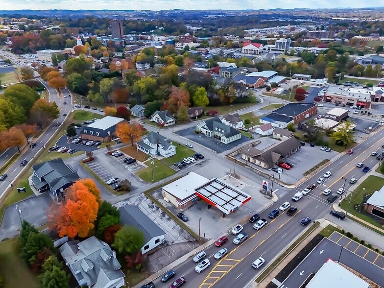More Photos Of 605 S Washington St, Maryville Convenience Store For Sale