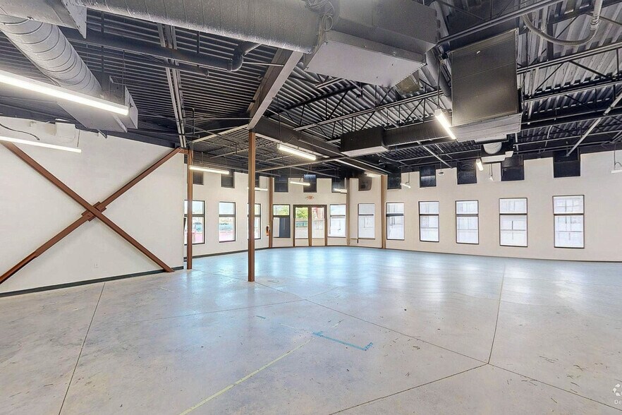 More Photos Of 1501 Owa Blvd, Foley Unknown For Lease