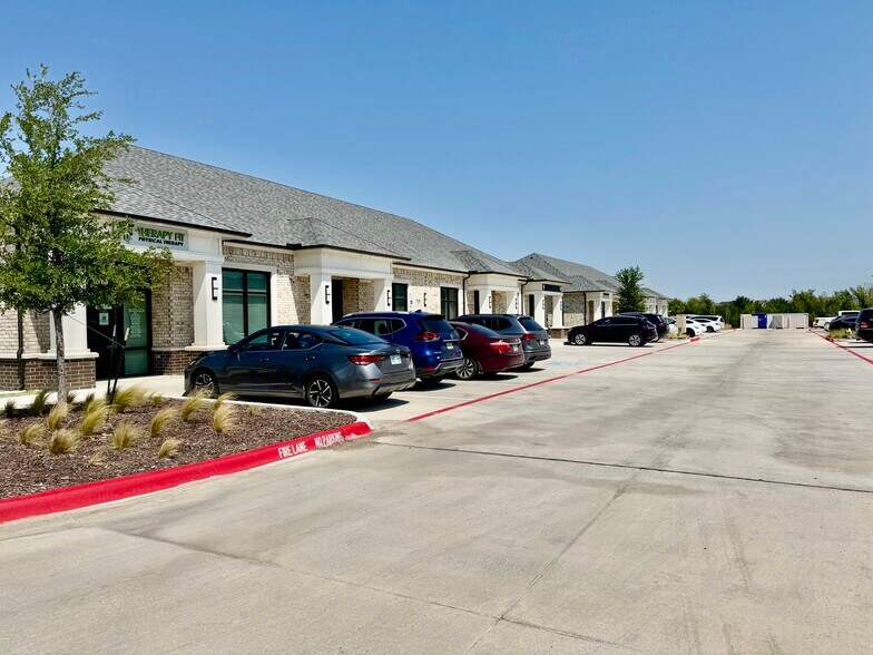 More Photos Of 1630 W Prosper Trl, Prosper Unknown For Lease