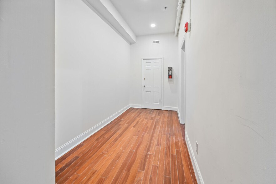 More Photos Of 1820-1822 Jefferson Pl NW, Washington Office For Lease