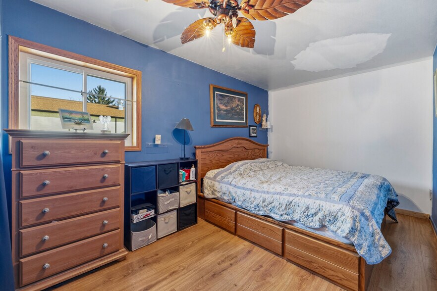 More Photos Of 504 Milwaukee St, Lomira Flex For Sale