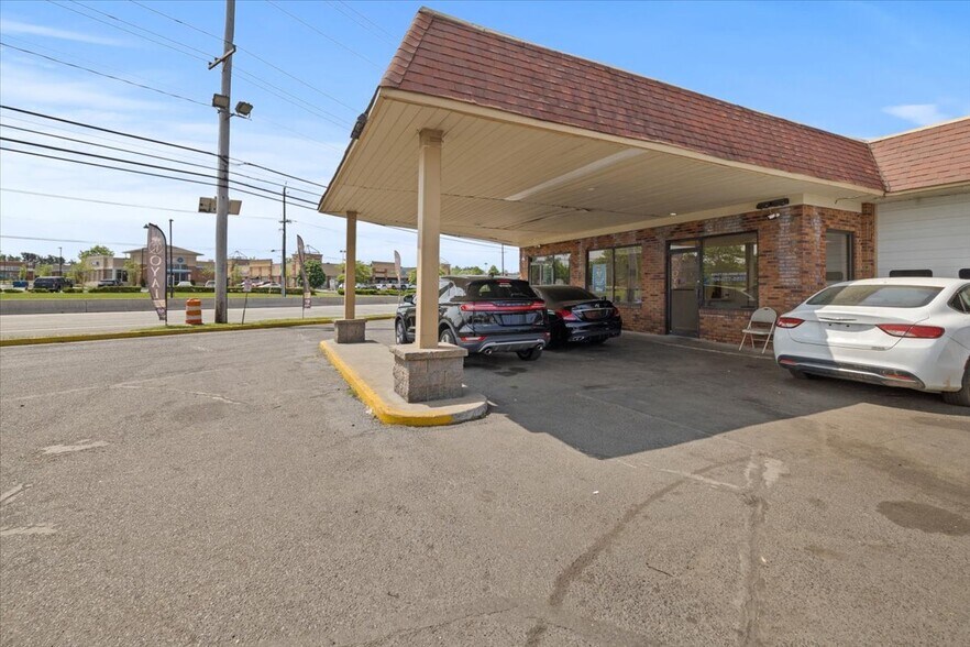 More Photos Of 4379 Route 130, Edgewater Park Auto Repair For Lease