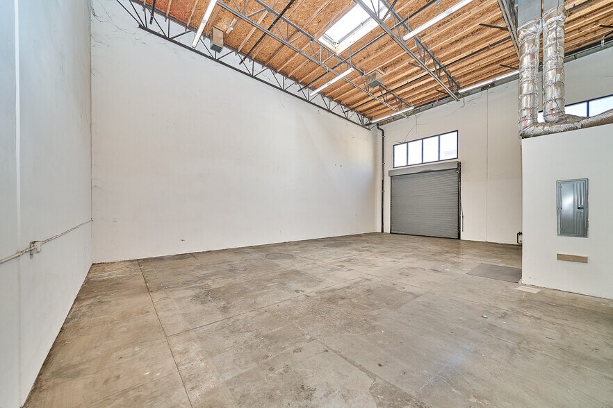 More Photos Of 1773 W San Bernardino Rd, West Covina Warehouse For Sale